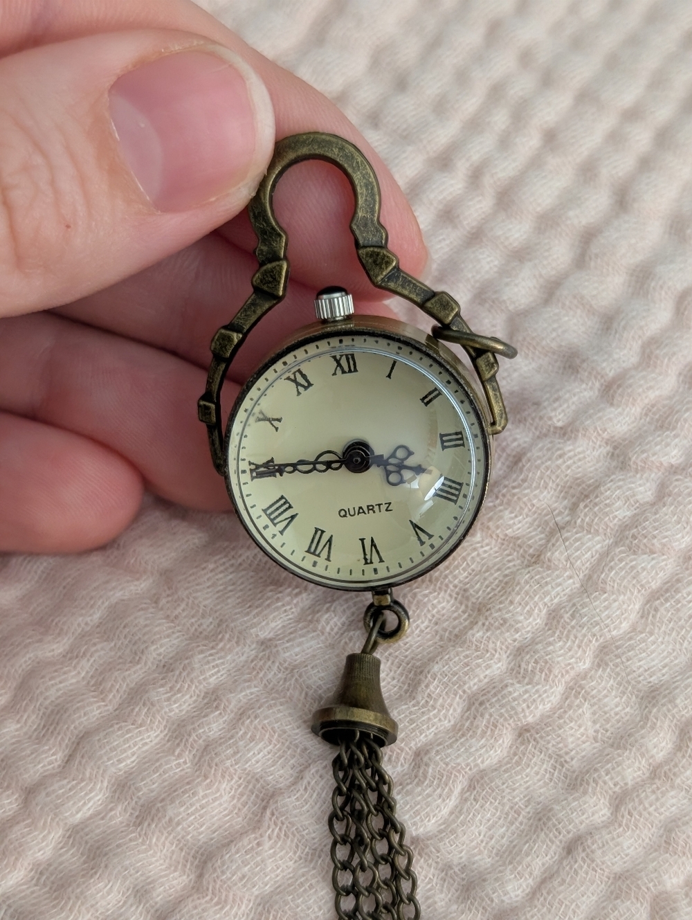 Vintage-style Quartz Pocket Watch Charm - Picture 7 of 9